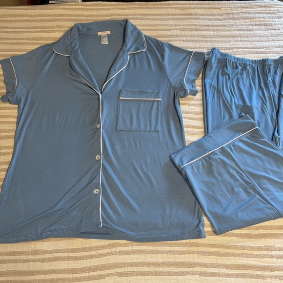 Eberjey GISELE Short Sleeve & Crop PJ Set in Coastal Blue & Ivory. PERFECT! Sz M - Picture 7 of 16